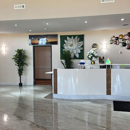 Royal Inn & Suites Adairsville Exteriör bild