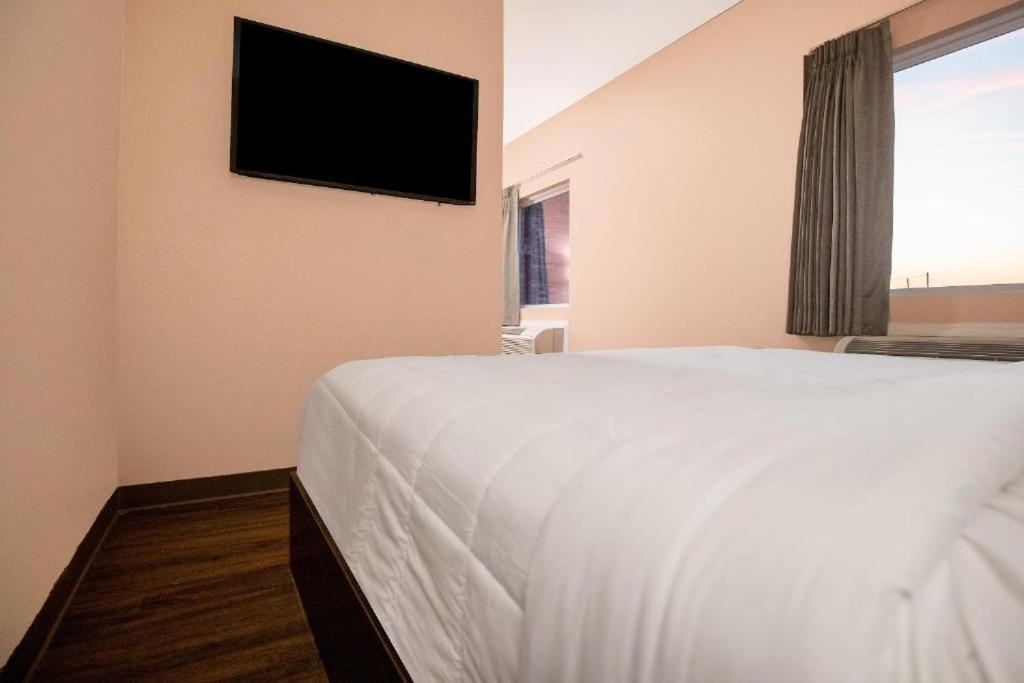 Royal Inn & Suites Adairsville Exteriör bild