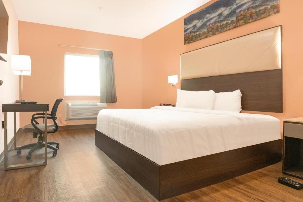 Royal Inn & Suites Adairsville Exteriör bild